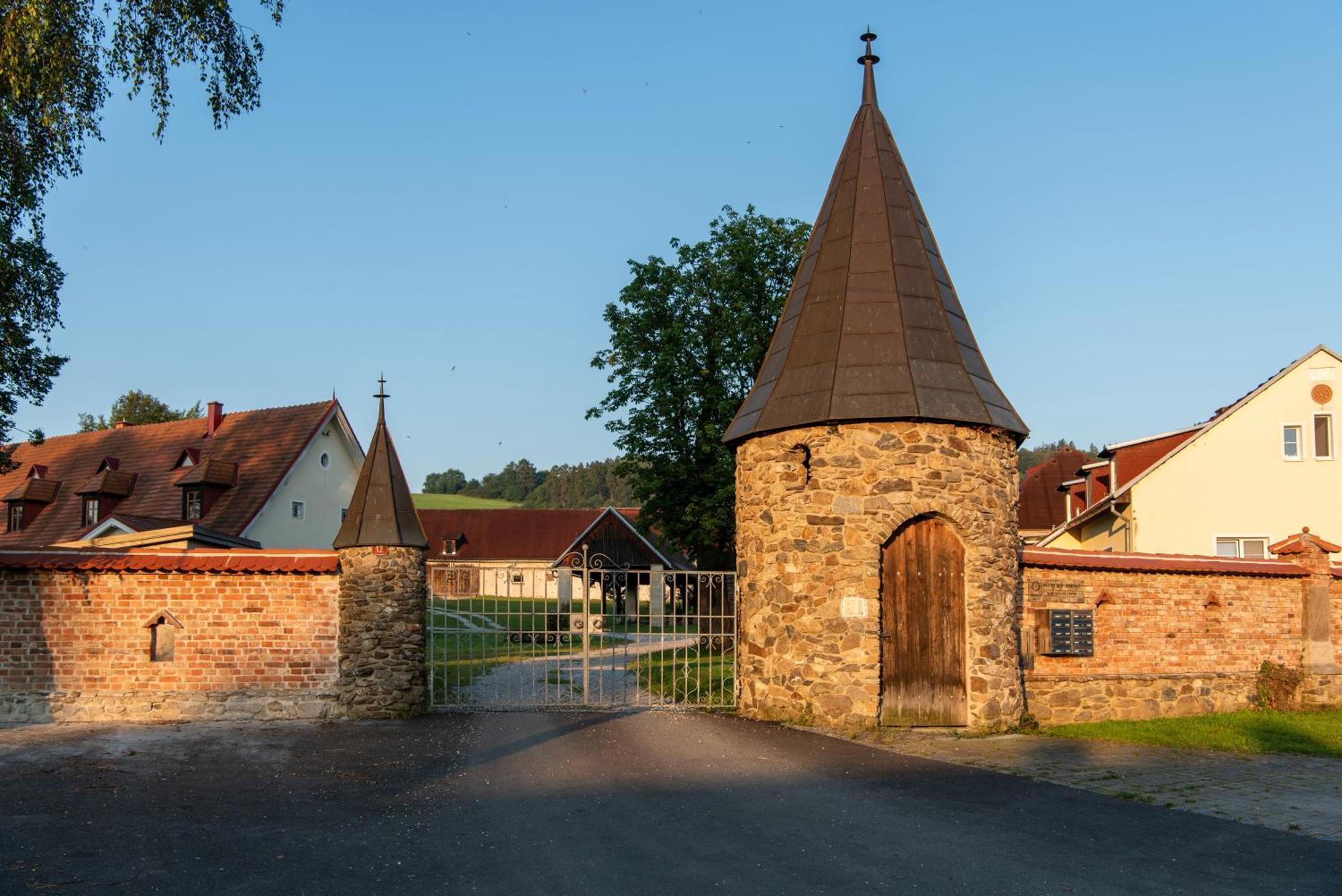 La Boheme Lodges And Glamping Vrhavec Екстер'єр фото