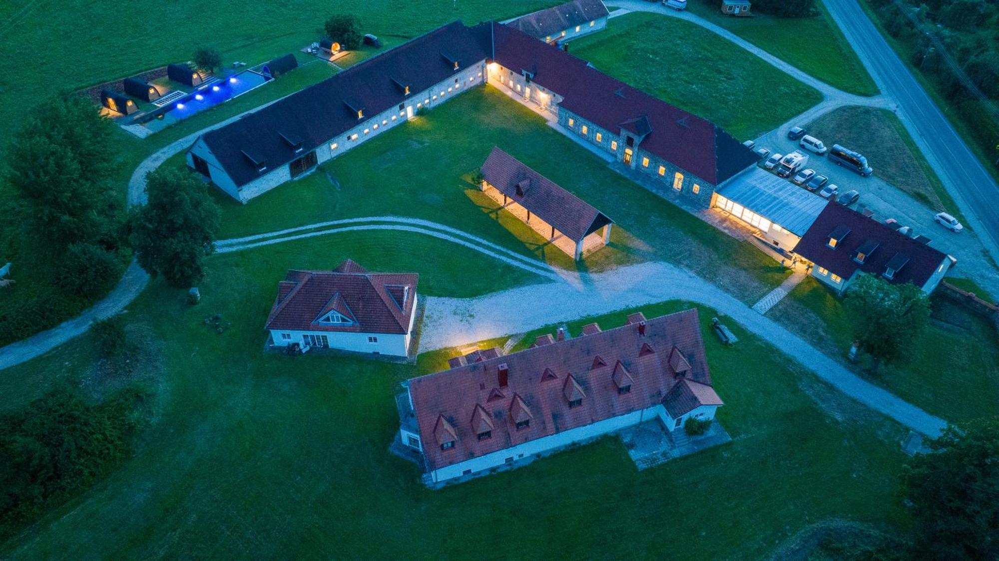 La Boheme Lodges And Glamping Vrhavec Екстер'єр фото
